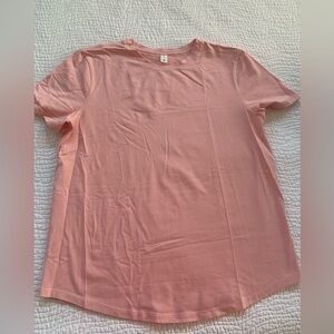Lululemon Love Crew Neck T-Shit - Pink size 8